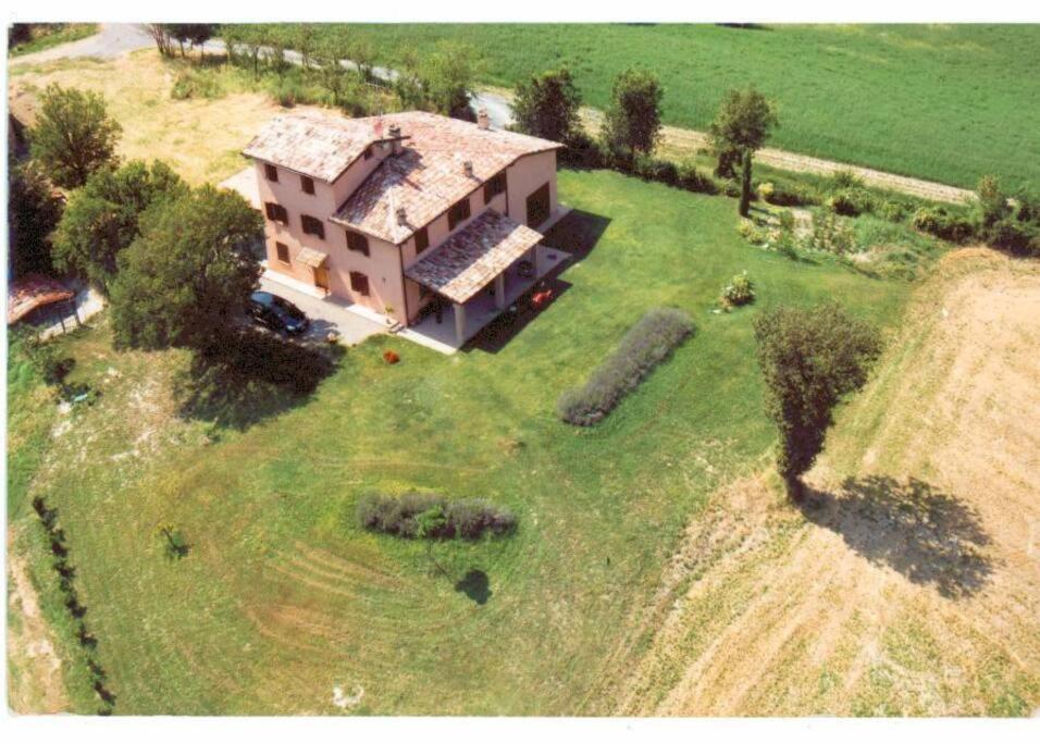 Paradiso Sulle Colline Parmensi 梅代萨诺 外观 照片