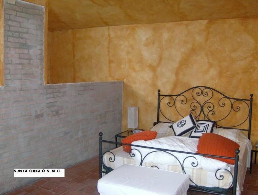 Paradiso Sulle Colline Parmensi 梅代萨诺 外观 照片